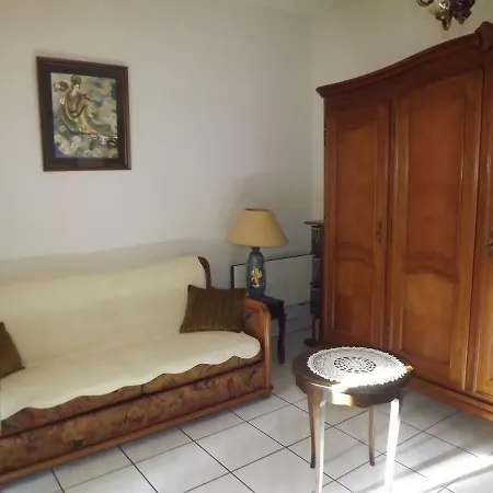 Chez Gerard Apartment *